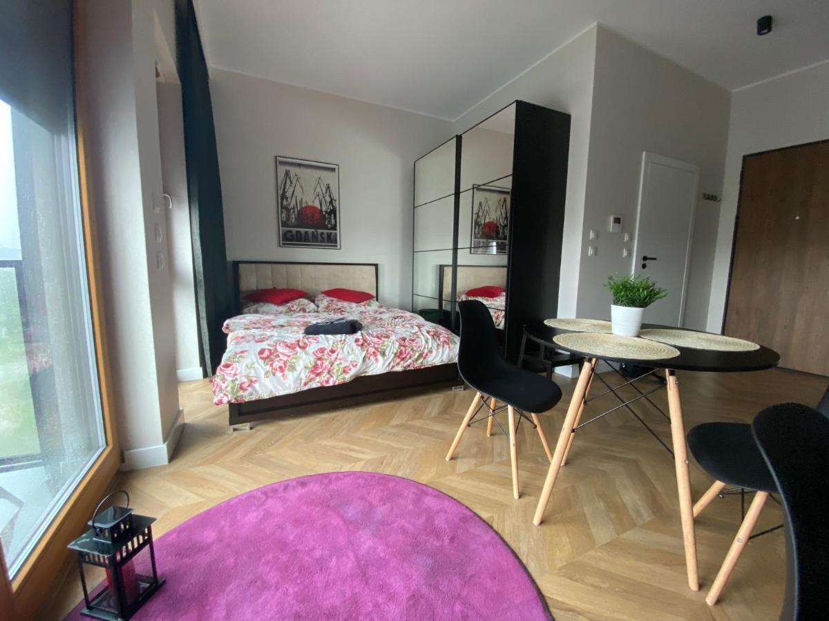 Apartament Nadmotlawie Estate Black กดัญสก์ ภายนอก รูปภาพ